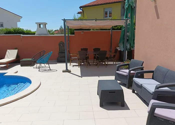 Stunning In With Wifi Pula